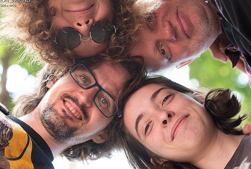 Мария с мужем и двумя их сыновьями