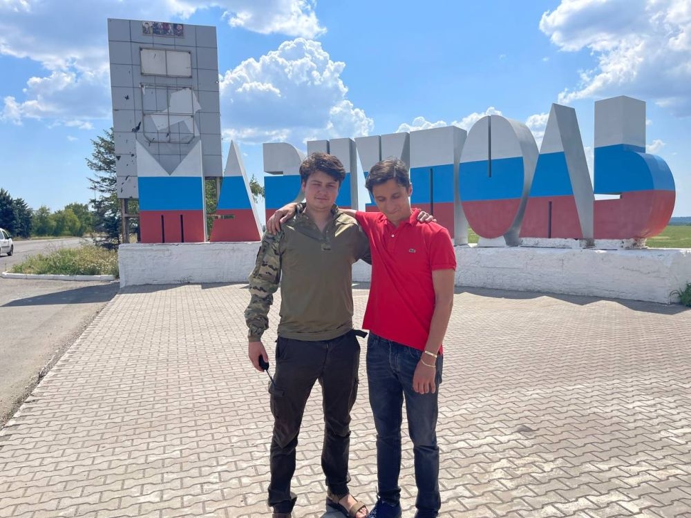 Скрипач Петр Лундстрем и пианист Александр Романовский