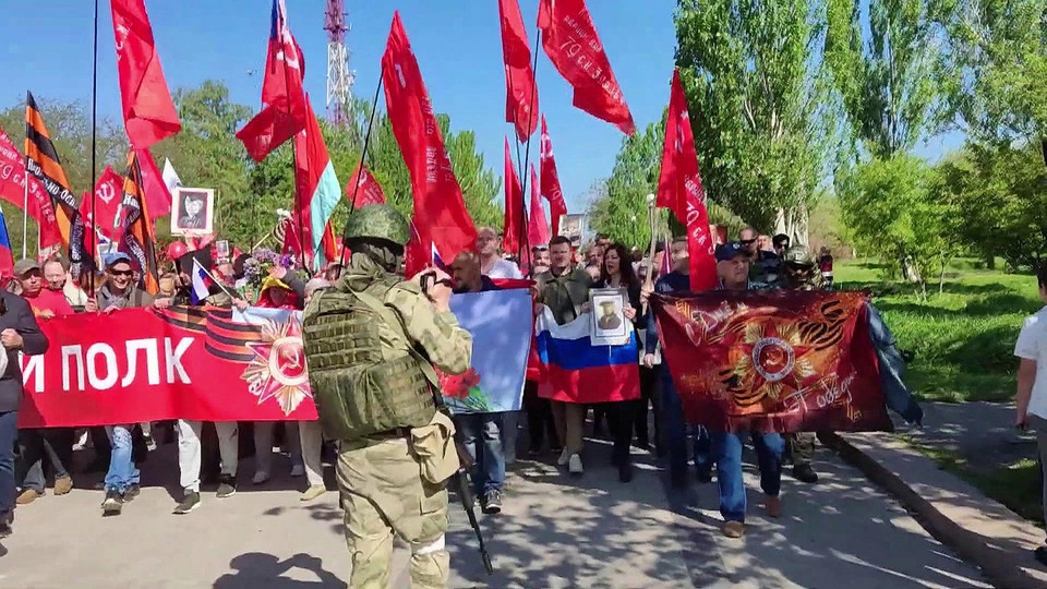 Парад победы в оккупированном Херсоне 9 мая 2022 года