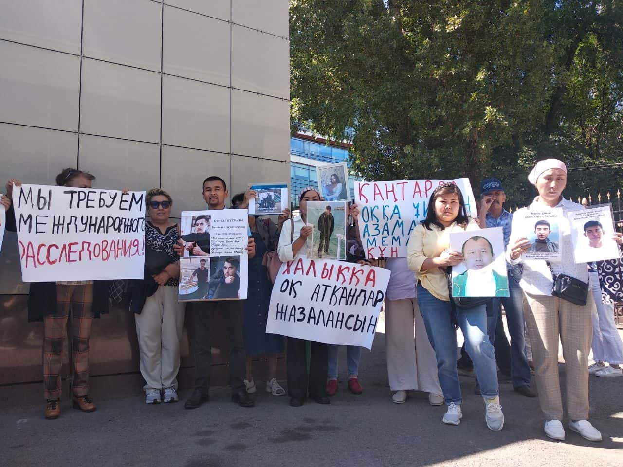 «Вырывали зубы плоскогубцами». Как в Казахстане расправились с протестующими