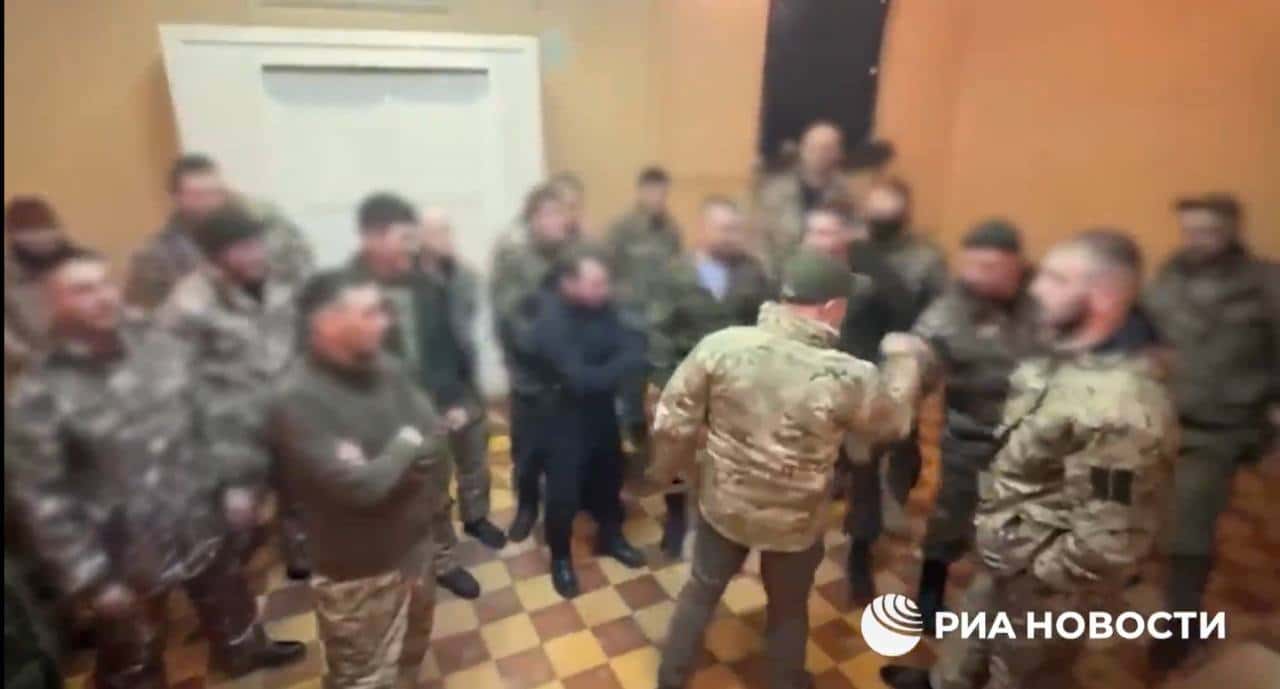 «Общество должно относиться к ним с глубочайшим уважением». Пригожин заявил, что первых заключенных, воевавших в Украине, помиловали