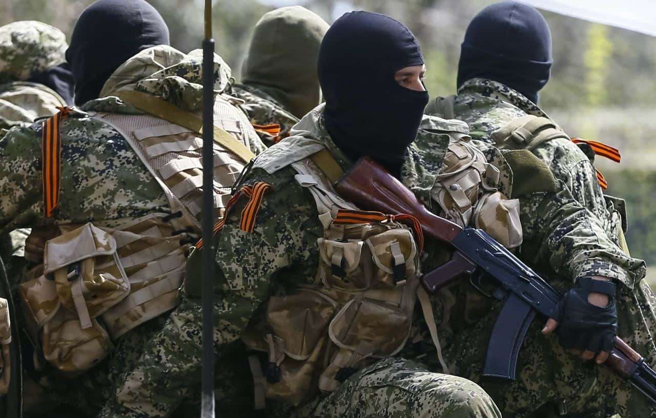 «Руки-ноги есть? Годен». С Украиной воюют сотни ВИЧ-положительных россиян — «Верстка»