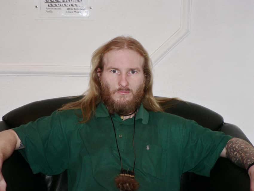 В спецприемнике, где умер активист Анатолий Березиков, заявили, что он покончил с собой