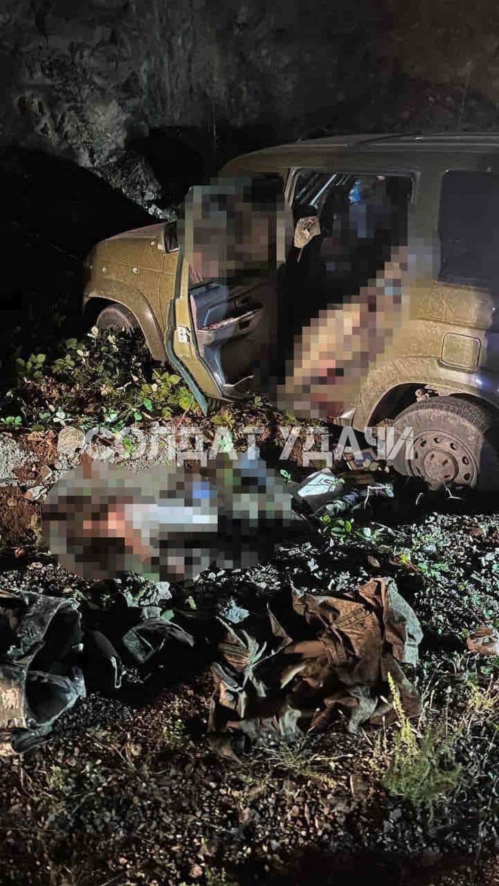 Генпрокуратура Азербайджана подтвердила гибель в Карабахе пяти российских миротворцев. Их приняли за военных Армении