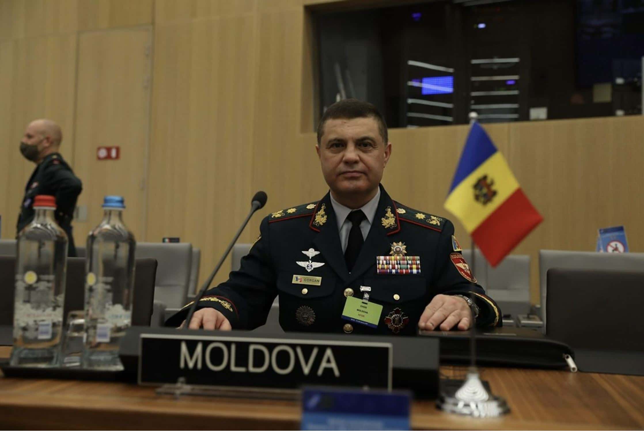 У бывшего начальника генштаба Молдовы, который сливал информацию ГРУ, отзовут награды после расследования The Insider и «Маленькой страны»