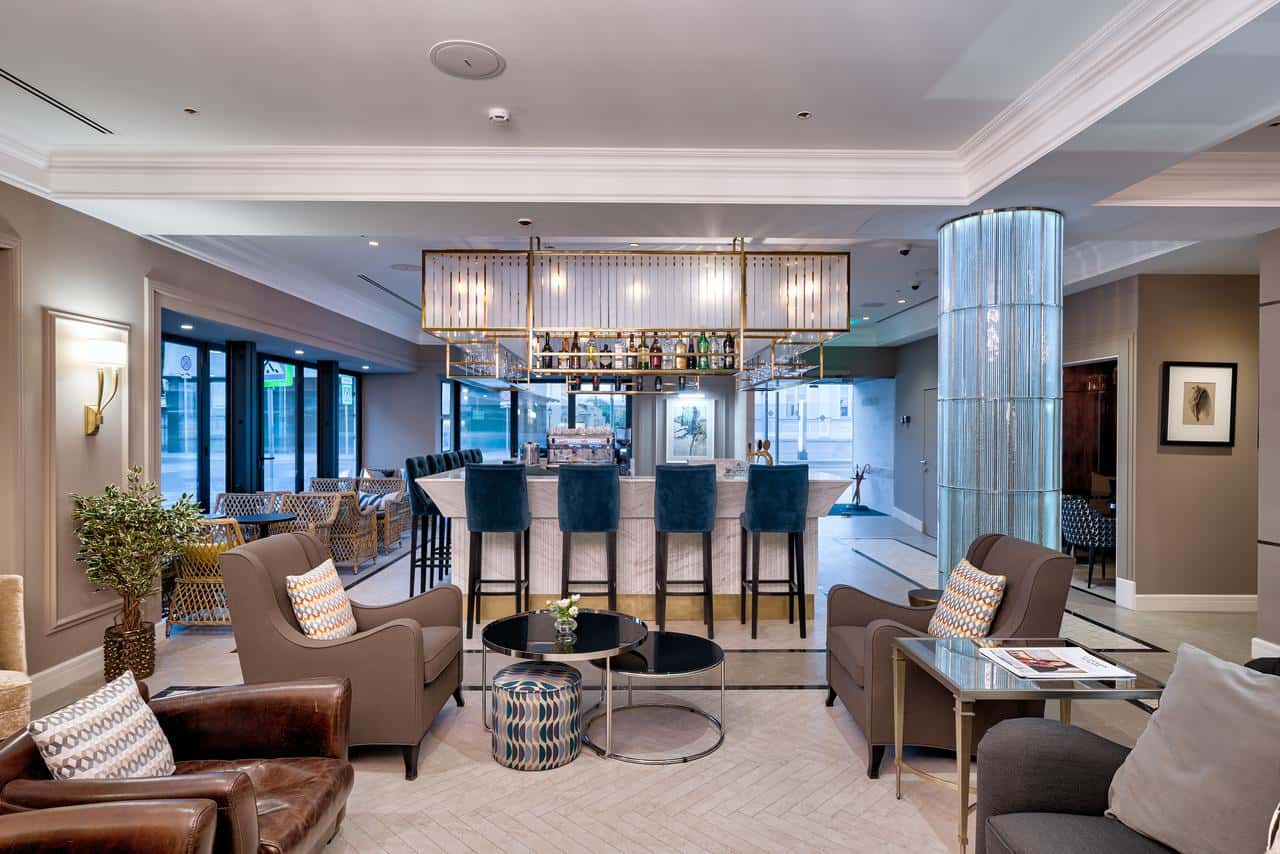 Семье министра промышленности и торговли Дениса Мантурова принадлежит пятизвездочный отель в центре Москвы — «Ведомости»