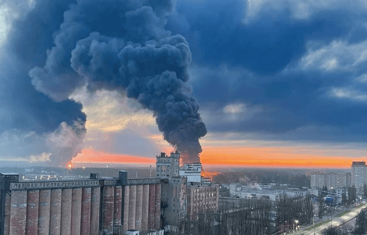 В Брянске произошел пожар на нефтебазе «Транснефть-Дружба»