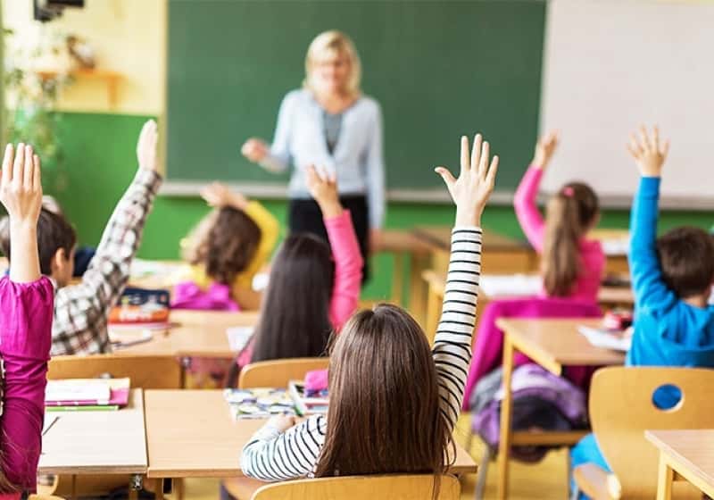 Ростовским школьникам рассказывают, что украинцы «снимают скальпы» и «вырывают ногти», а учителей заставляют сдавать деньги для военных