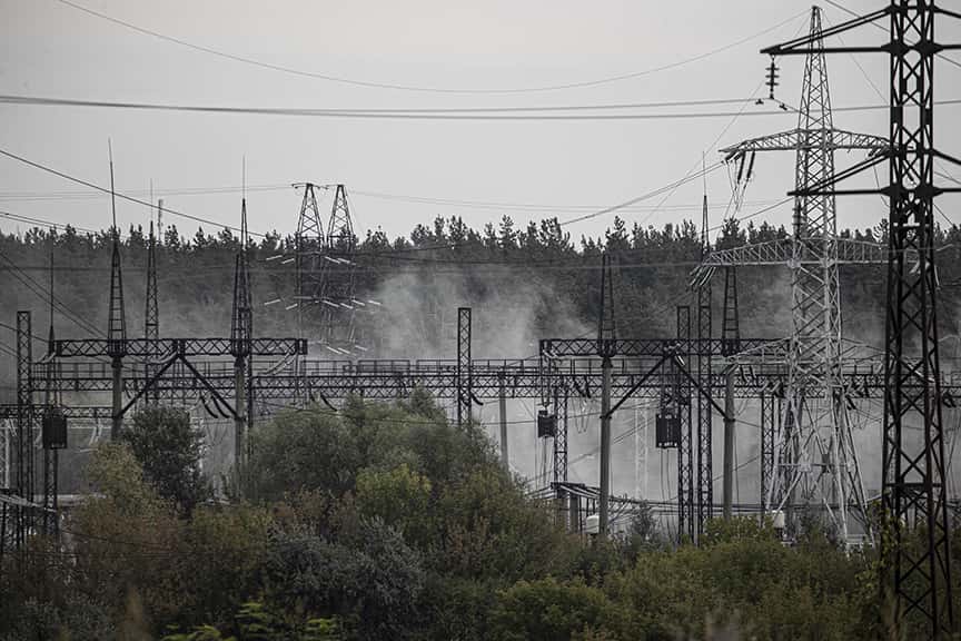 Россия обстреляла объекты критической инфраструктуры в Запорожской и Харьковской областях Украины