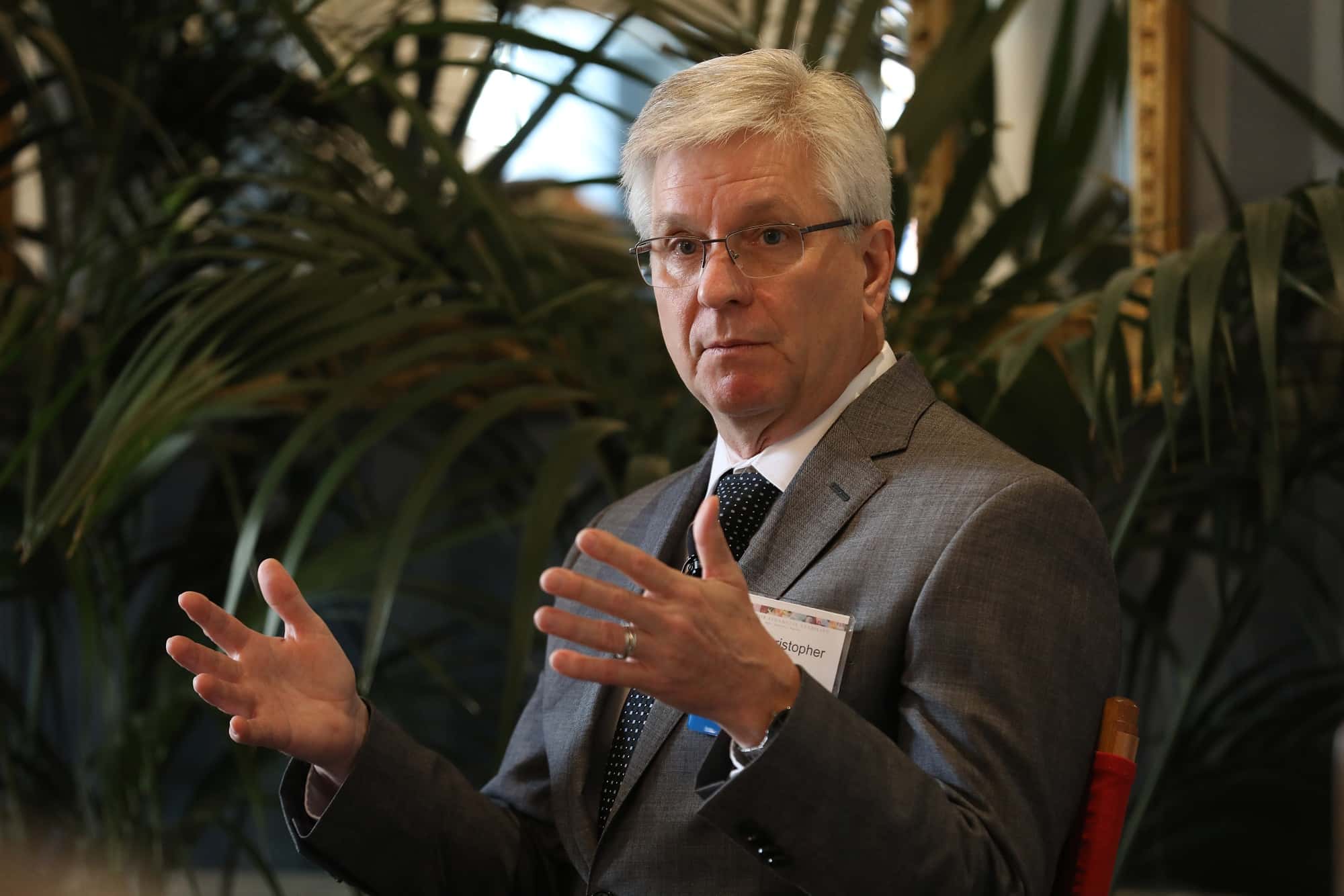 Неизвестный сорвал онлайн-заседание ФРС с помощью порно