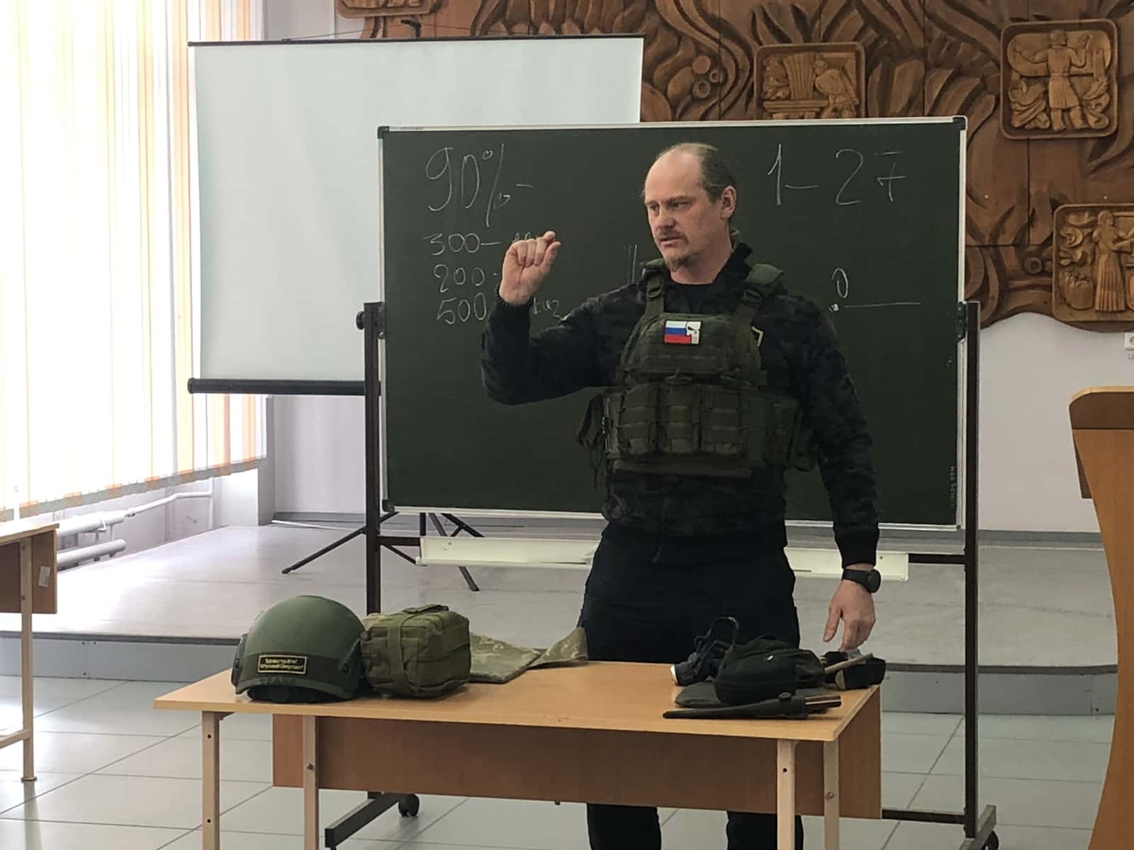 Российский священник повоевал полгода добровольцем и вернулся служить в храме, церковь не видит в этом нарушений — «Люди Байкала»