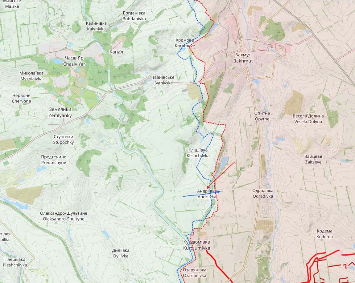 ВС РФ истощают собственную оборону под Бахмутом, удар по штабу Черноморского флота в Севастополе. Что происходит на фронте
