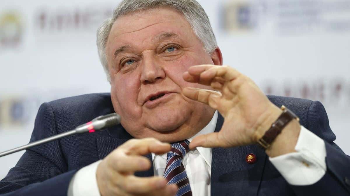 «Один разок хотя б»: президент Курчатовского института предложил испытать ядерное оружие на Новой Земле, чтоб напугать Запад