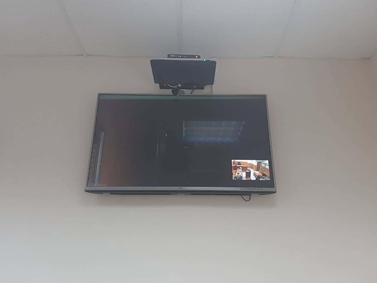 Навальный не появился на суде по своему же иску