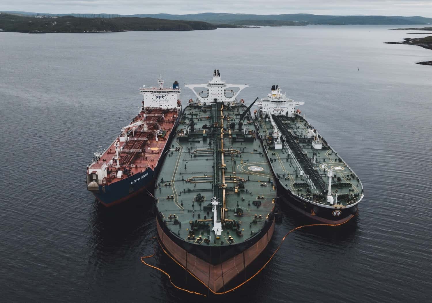 Bloomberg: Треть попавших под санкции танкеров вернулись к перевозке российской нефти