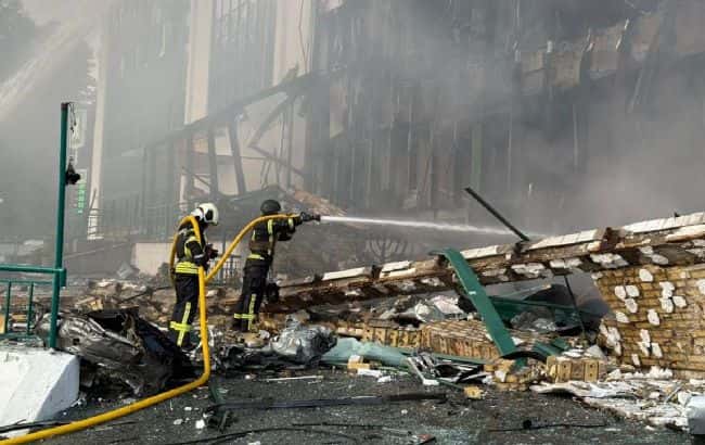 FT: Россия целенаправленно атаковала офис Boeing в Киеве