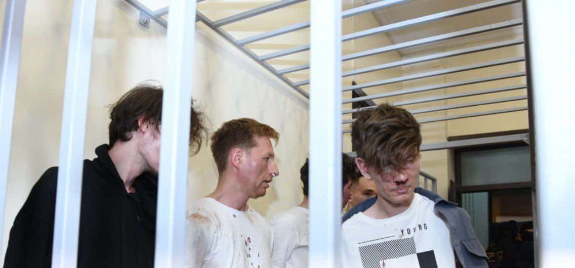 Суд в Баку арестовал восьмерых россиян по обвинению в наркотрафике. СМИ опознали среди них программистов