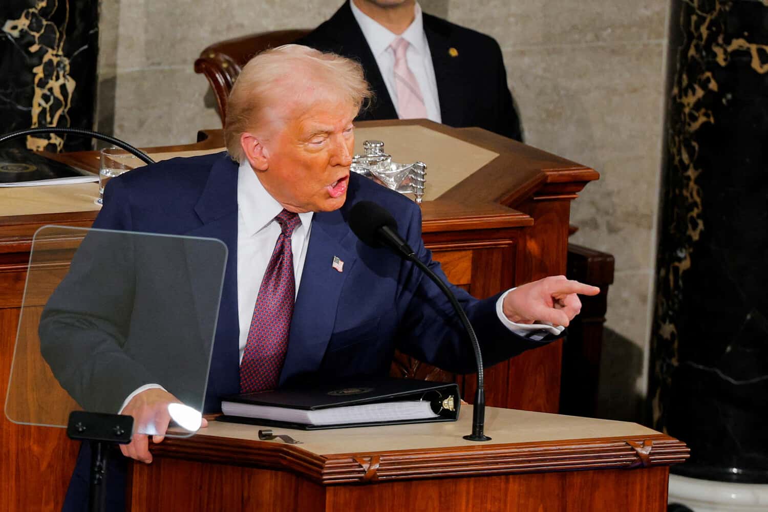 Политики против избирателей. Как Конгресс и электорат реагируют на войну с Ираном