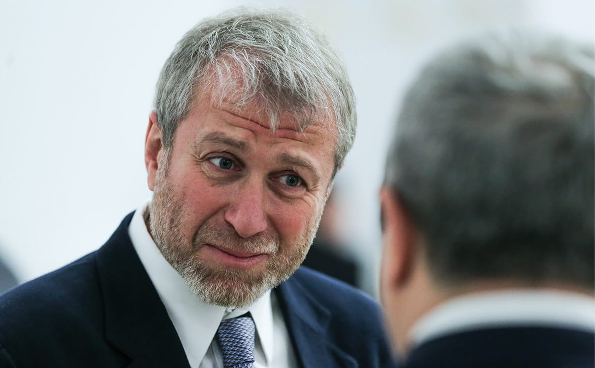 Роман Абрамович тайно покупал футболистов разных команд через офшоры — Би-Би-Си
