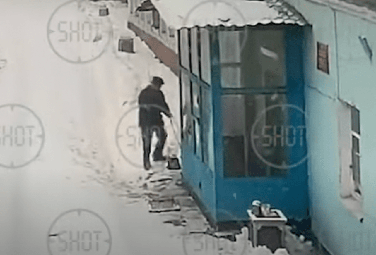 70-летнего пенсионера отправили на принудительное психиатрическое лечение за поджог военкомата