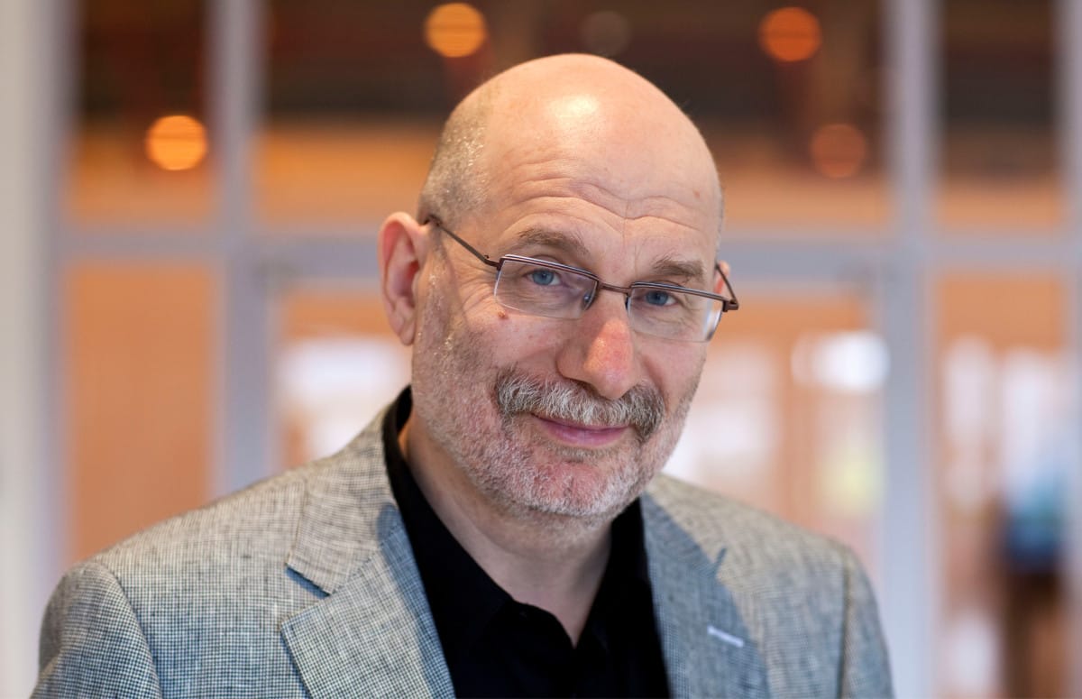 Депутат от «Единой России» написала донос на писателя Бориса Акунина. Ее удивило, что он до сих пор не «иноагент»