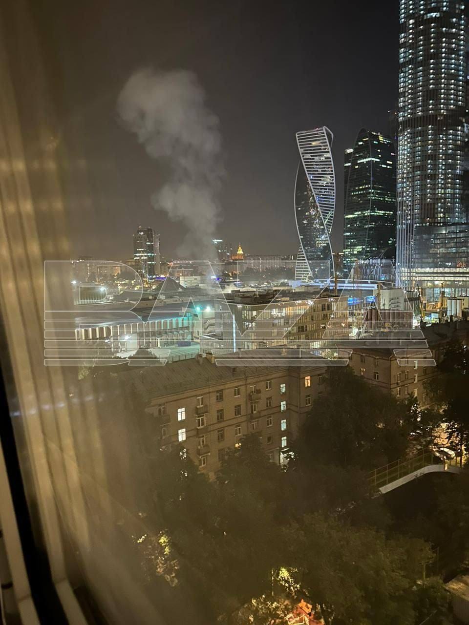 В районе «Москва-Сити» снова упал беспилотник. Его обломки нашли в районе «Экспоцентра»