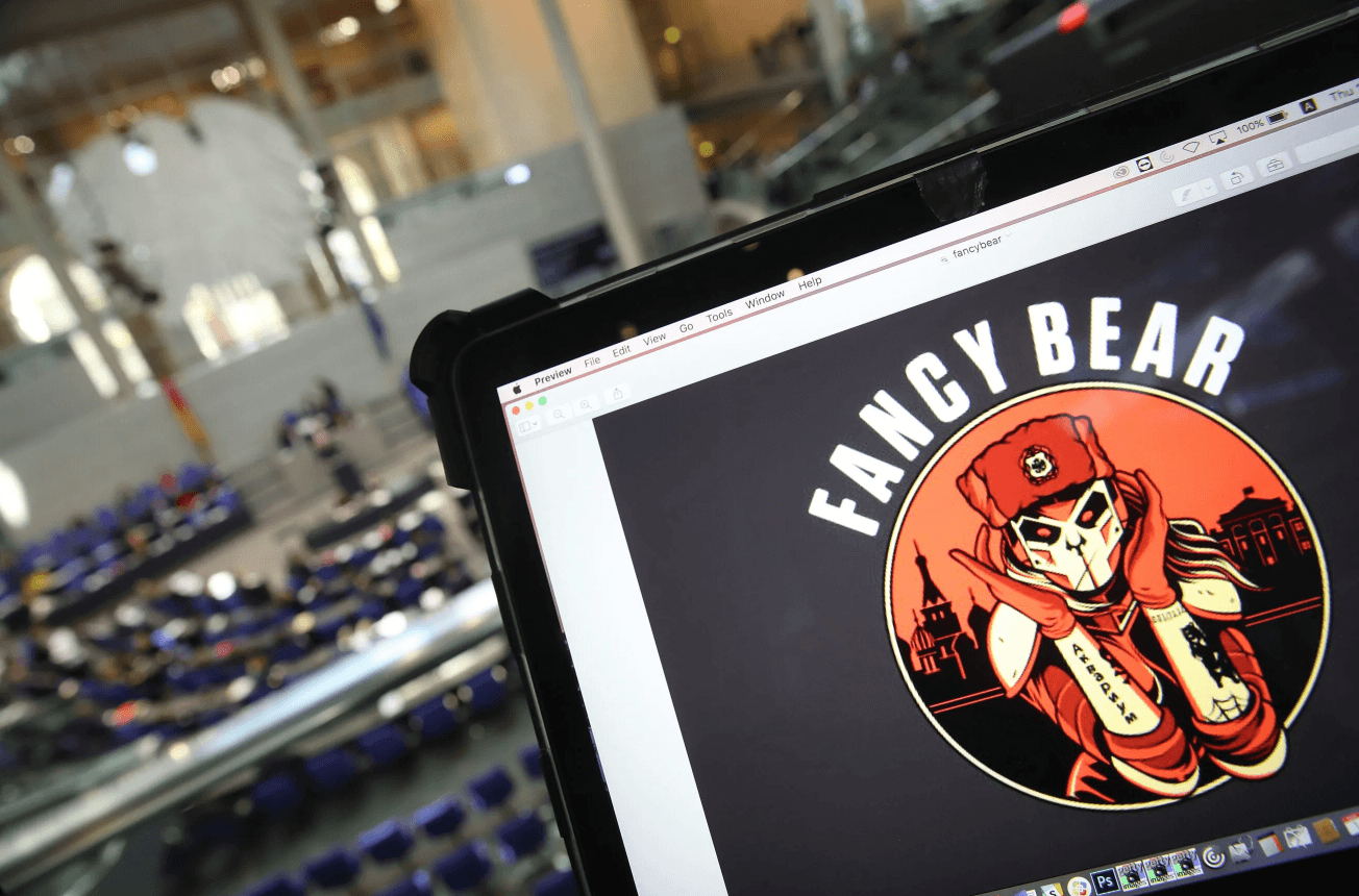 Великобритания обвинила хакеров ГРУ во взломе 10 тысяч видеокамер в Украине и Европе для слежки за западной помощью Киеву