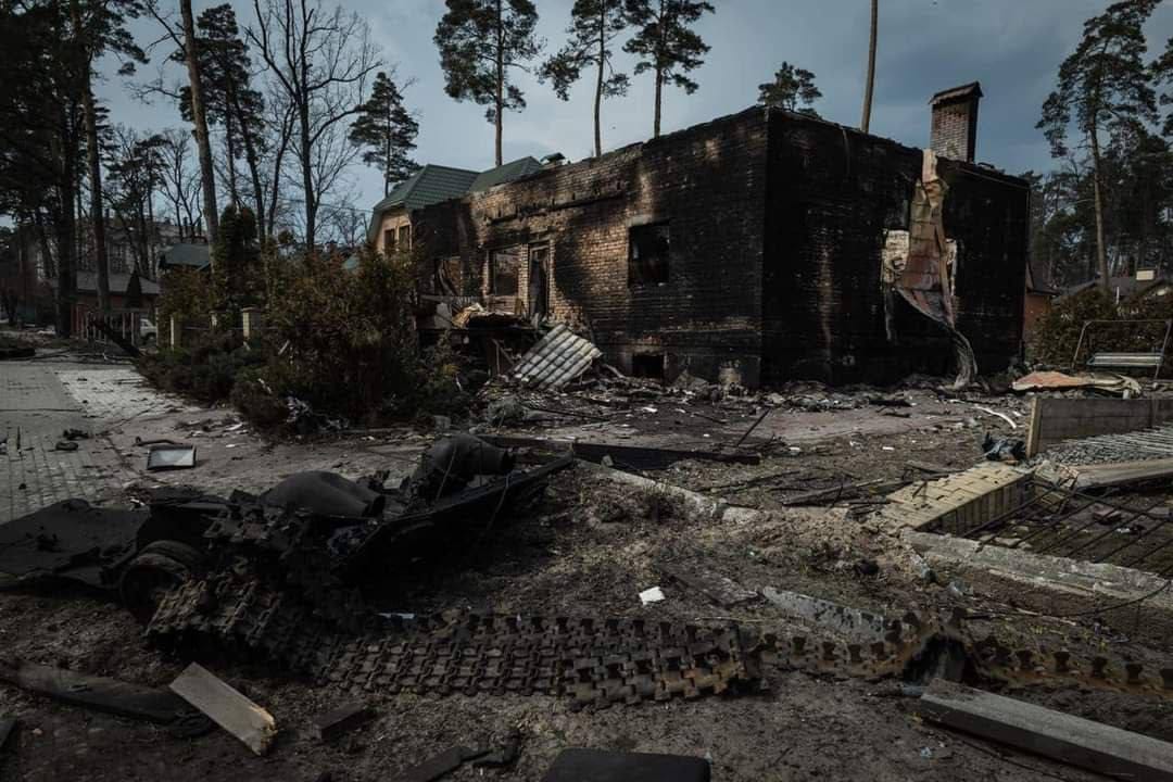 Мэр Ирпеня: Вывозим раненых и трупы, многие дома разрушены, но город выстоял