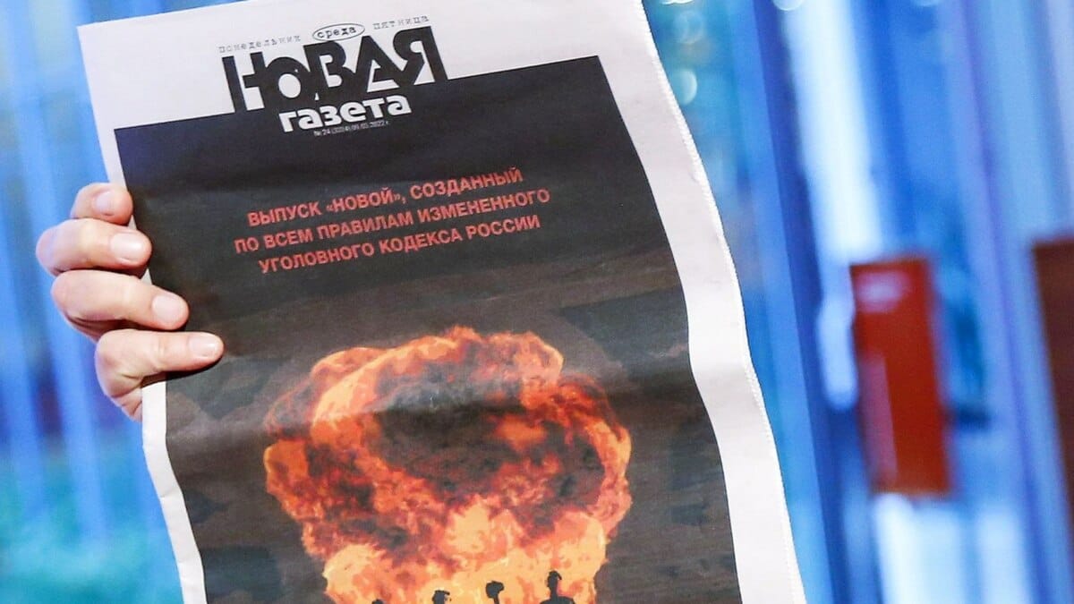 «Новую газету» оштрафовали на 350 тысяч рублей за статью Елены Костюченко о блокаде Херсона