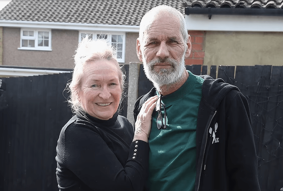 «Издевались ради развлечения, заставили записать прощальное видео дочери». Парамедик «Азова» Джон Хардинг рассказал о пытках в плену