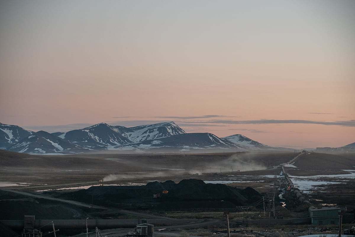 Австралийская угольная компания, вредившая экологии Чукотки, связана с чиновниками в РФ и беглыми украинскими олигархами — расследование