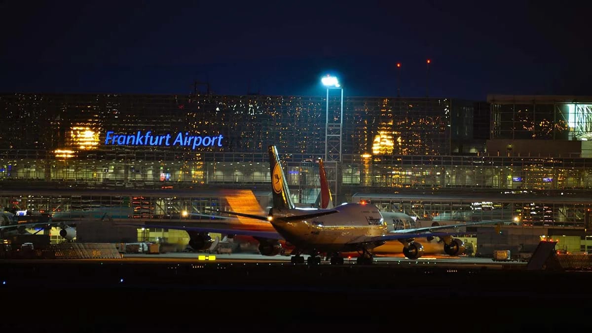 Германия депортировала в Россию лесбиянку, жившую в Украине и попросившую немецкое убежище. Правозащитникам удалось перехватить ее в Марокко