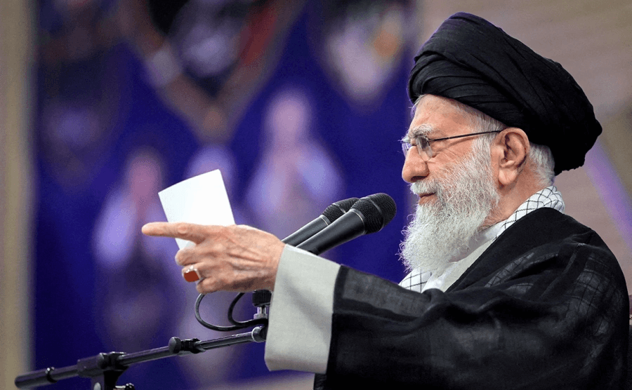 «Санкции США против иранских чиновников — символическая мера, но меры против “теневого банкинга” помешают экспорту нефти» — эксперты