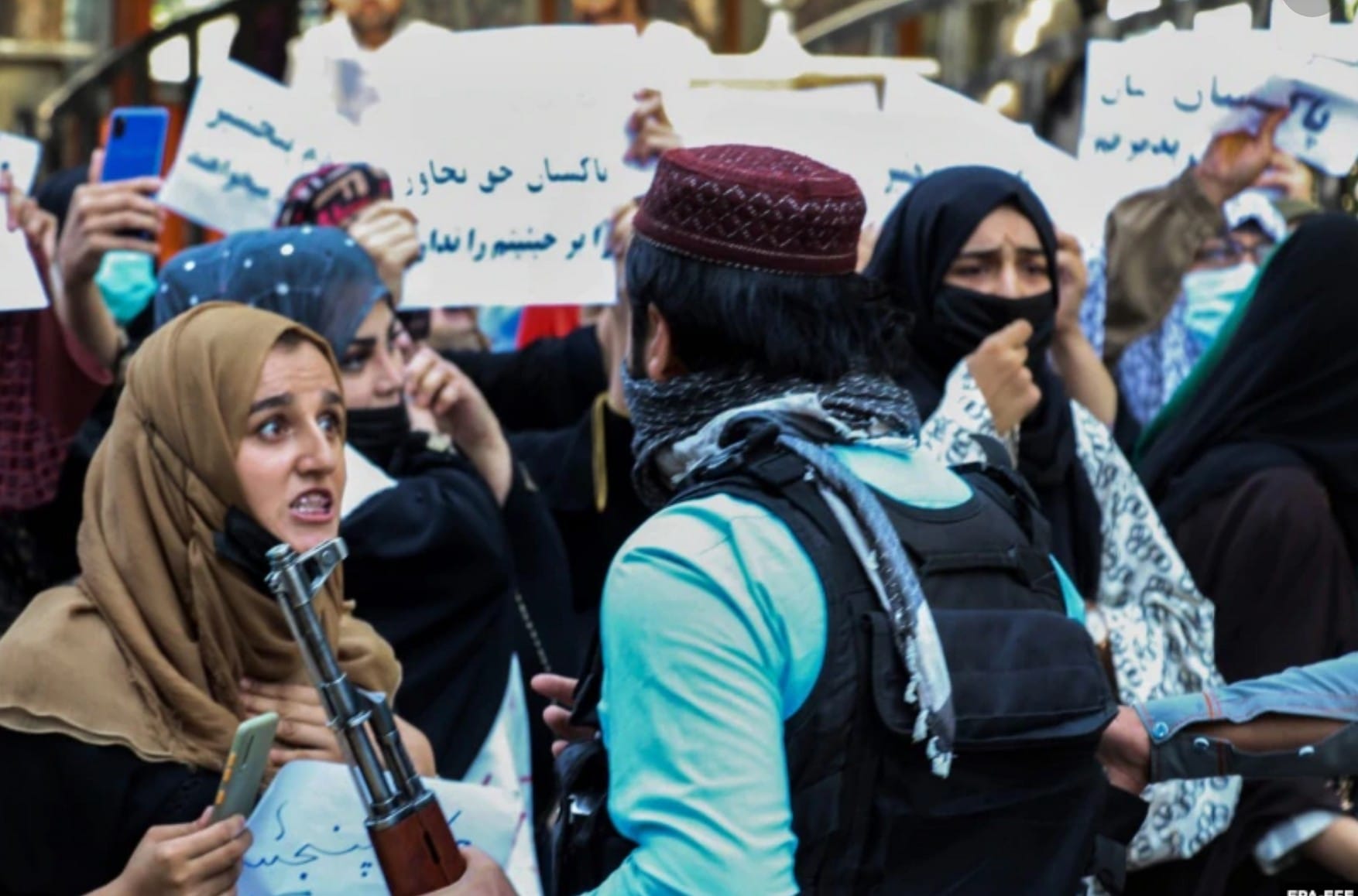«The Taliban remain the same, but society has changed.» A new generation of Afghan women resisting a return to the Middle Ages