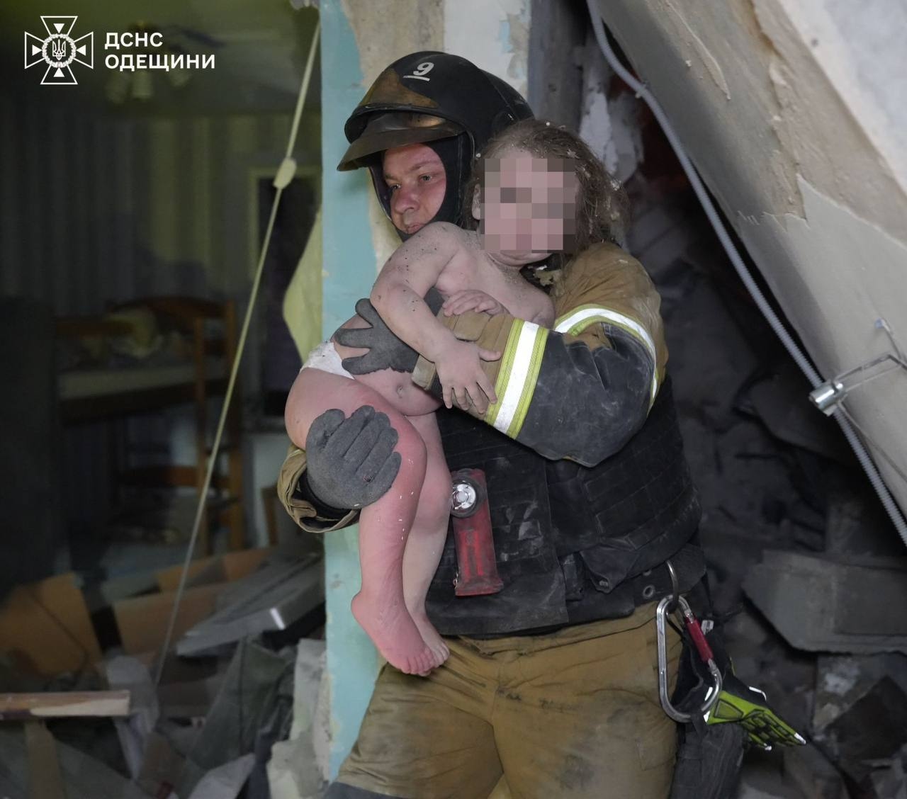 Последствия российского налета на Одессу в ночь на 6 апреля 2026 года