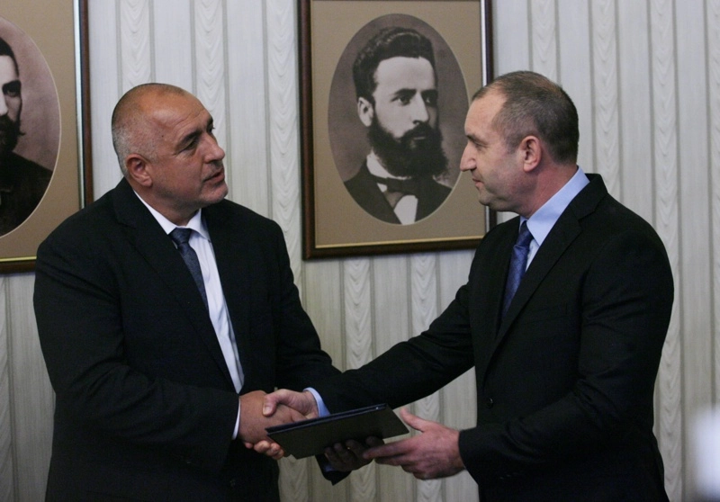 Лидер ГЕРБ Бойко Борисов на встрече с тогда еще президентом Болгарии Руменом Радевым