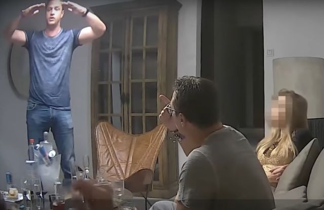 Кадр с видеозаписи переговоров на Ибице