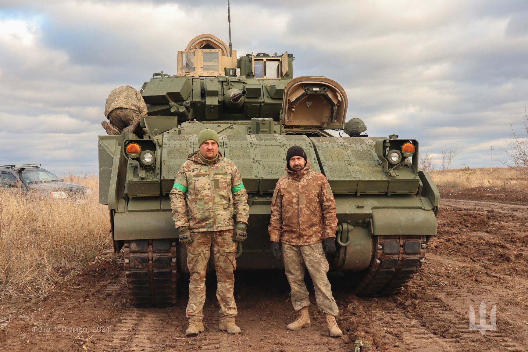 БМП Bradley на вооружении 100-й ОМБр