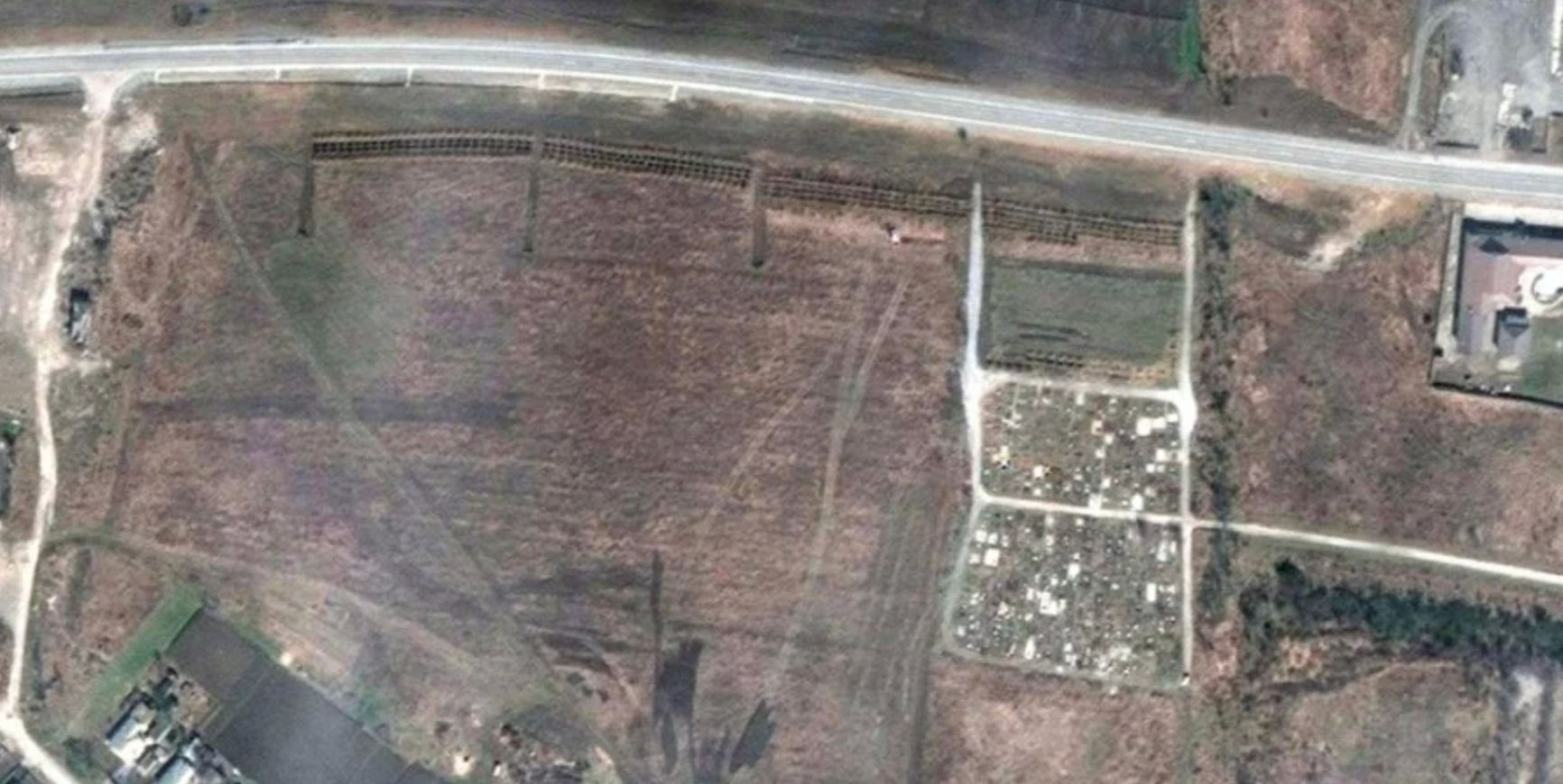 Mass graves in Mangush. Photo by Maxar Technologies