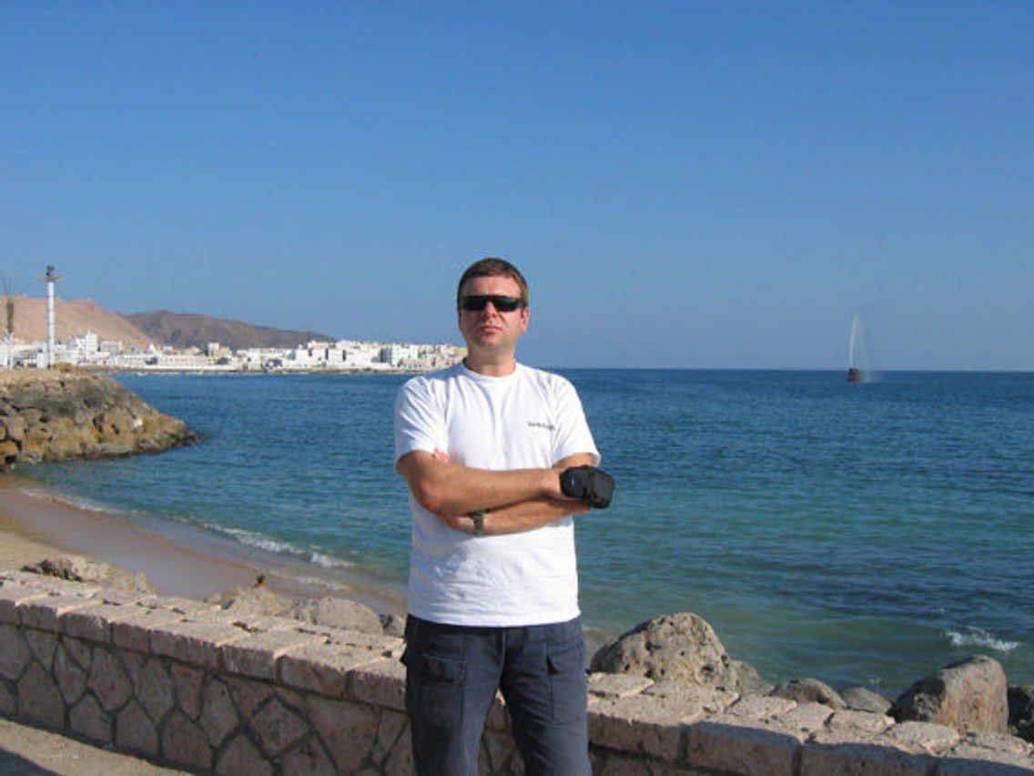 Руслан Марков на набережной Муккалы, Йемен