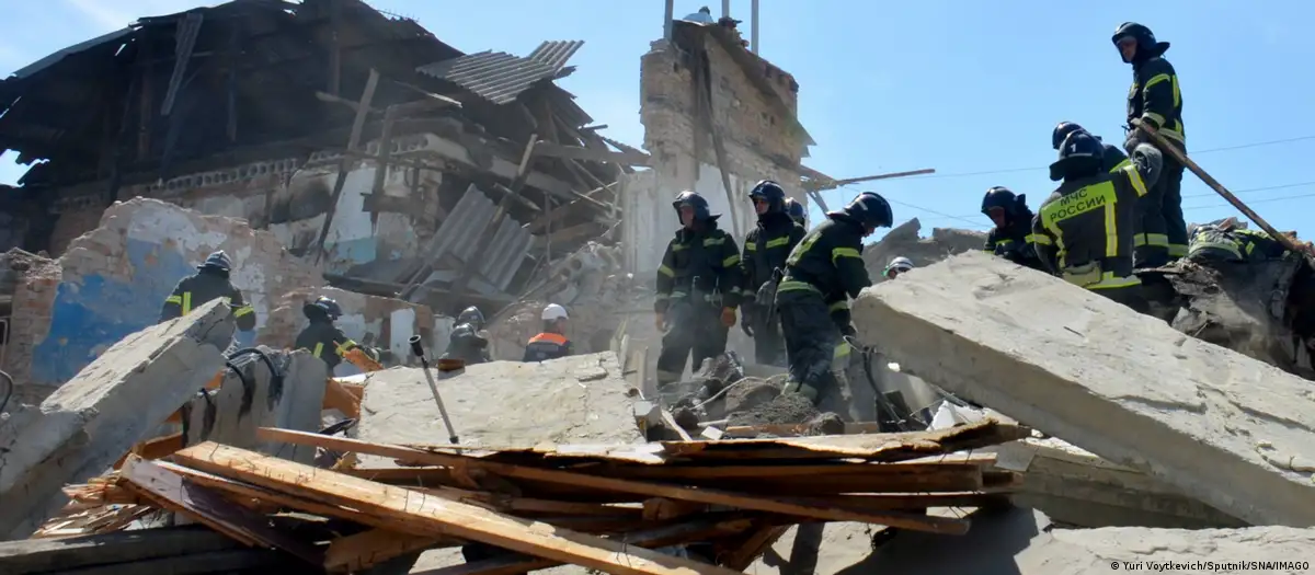 Оккупированный Токмак после обстрела. Фото: DW